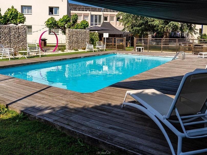 Hotel Karene Saint-Paul-lès-Romans Екстериор снимка