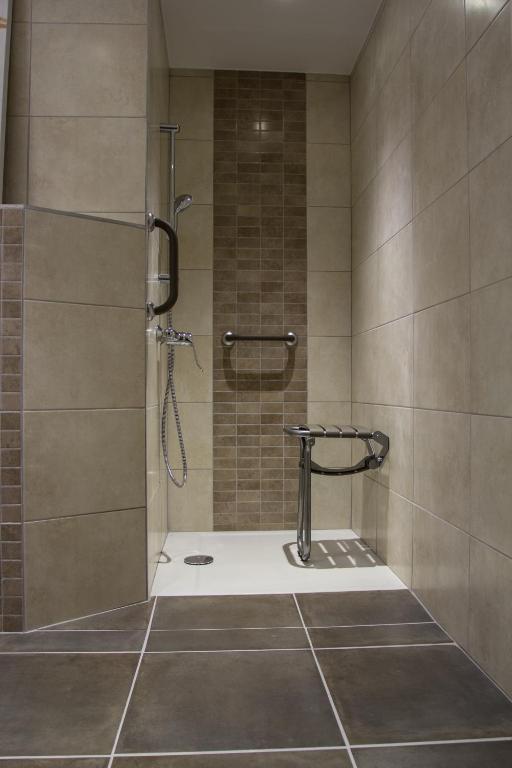 Hotel Karene Saint-Paul-lès-Romans Стая снимка